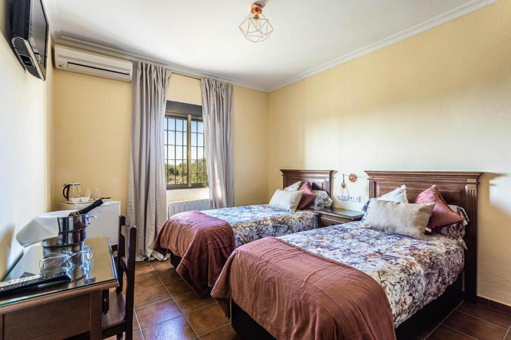 Complejo Turistico El Alamo Hotel Hornachuelos Ngoại thất bức ảnh